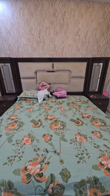 Bedroom in 3 BHK Builder Floor at Shivkripa Orchid Gyan Khand, Gyan Khand I – for Rent