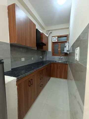 Kitchen in 2 BHK Builder Floor at Super Mart 1, Sector 27 – for Rent