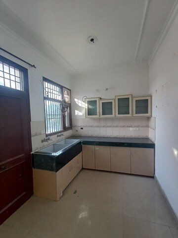 Kitchen in 1 BHK Independent House at Sector 21 – for Rent