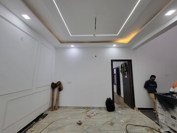 Room in 3 BHK Villa at Kingson Green Villa, Sector 16 Greater Noida – for Sale