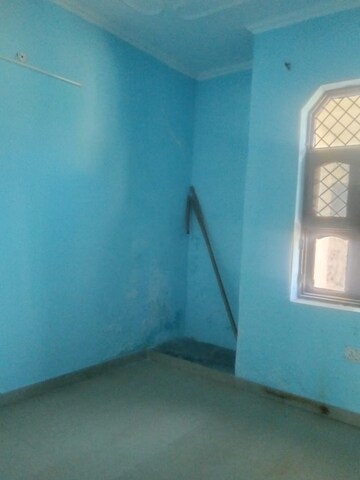 Master Bedroom in 1.5 BHK Builder Floor at Sector 30 – for Rent