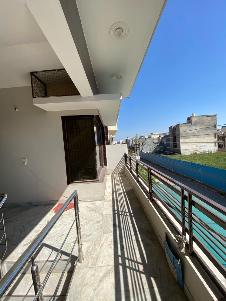 Balcony, sunny enclave 1 Bedroom 920 Sq.Ft. Builder Floor In Sunny Enclave Mohali 8321937