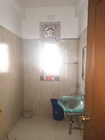 Bathroom in 3 BHK Builder Floor at Ansal Sushant Lok I, Sector 43 – for Rent
