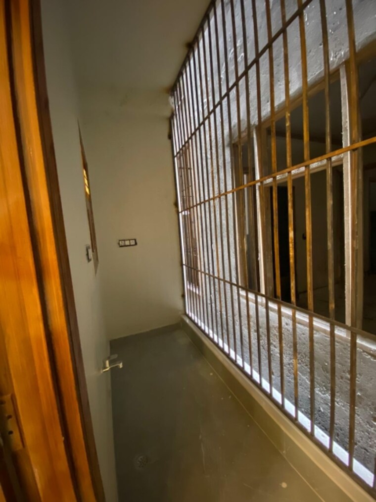 Balcony, raj nagar 3 Bedroom 100 Sq.Yd. Builder Floor In Raj Nagar Delhi 8321971