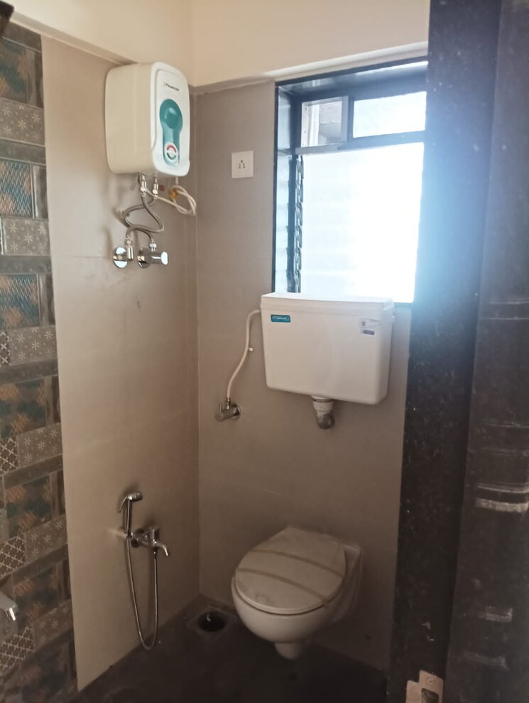 Bathroom, vayuputra-gem-paradise 3 Bedroom 974 Sq.Ft. Apartment In Andheri West Mumbai 8321967