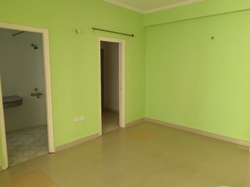 Room in 3 BHK Apartment at Sandwoods Spangle Condos, Ghazipur – for Sale