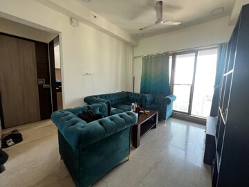 2 BHK Apartment For Rent in Chandak Cornerstone, Worli