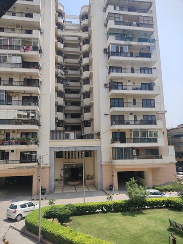 2 BHK Apartment For Resale in Eros Kenwood Tower Charmwood Village Faridabad  8322023