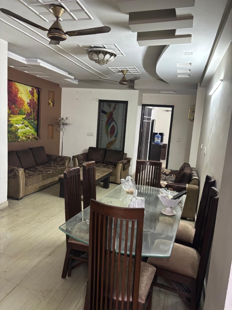 3 BHK + Pooja Room,Servant Room,Study Room,Extra Room Apartment For Sale in Ultra Luxury Apartment 