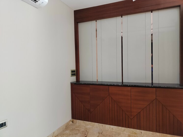 Room, safdarjung enclave 3 Bedroom 217 Sq.Yd. Builder Floor In Safdarjung Enclave Delhi 8322078