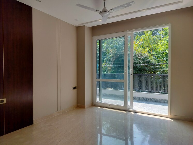 Room, safdarjung enclave 3 Bedroom 217 Sq.Yd. Builder Floor In Safdarjung Enclave Delhi 8322078