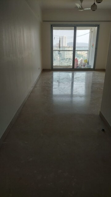 Room in 2 BHK Apartment at DB Orchid Woods, Goregaon East – for Rent
