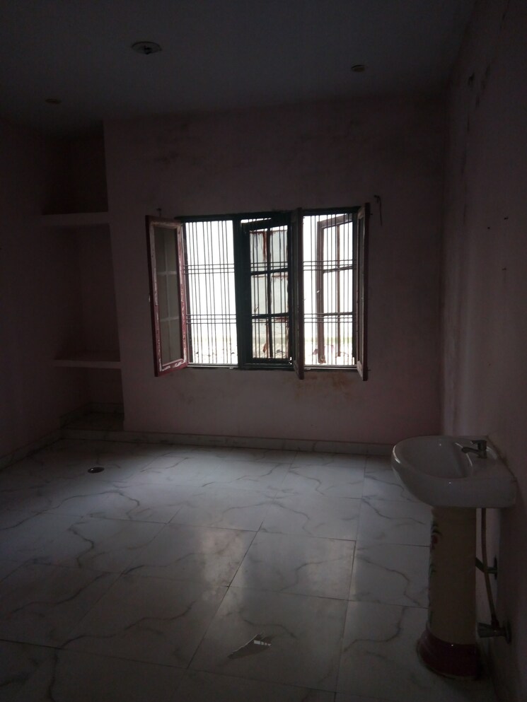 Room, lda colony 3 Bedroom 1500 Sq.Ft. Villa In Lda Colony Lucknow 8322102