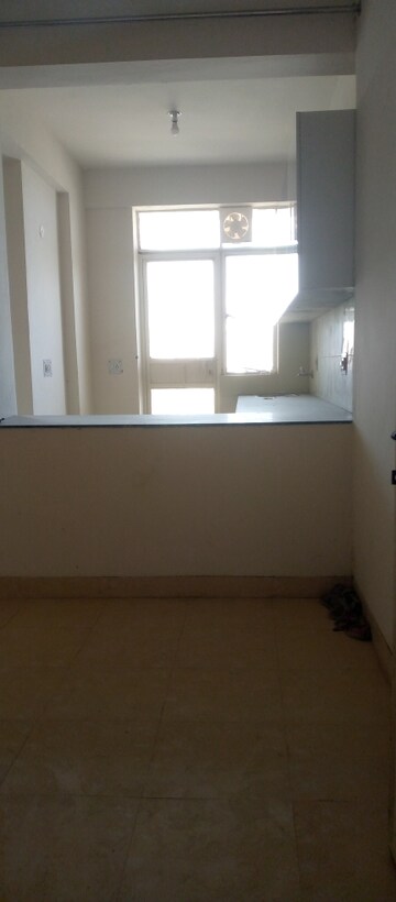 Room in 2 BHK Apartment at Conscient Habitat, Sector 99a – for Rent