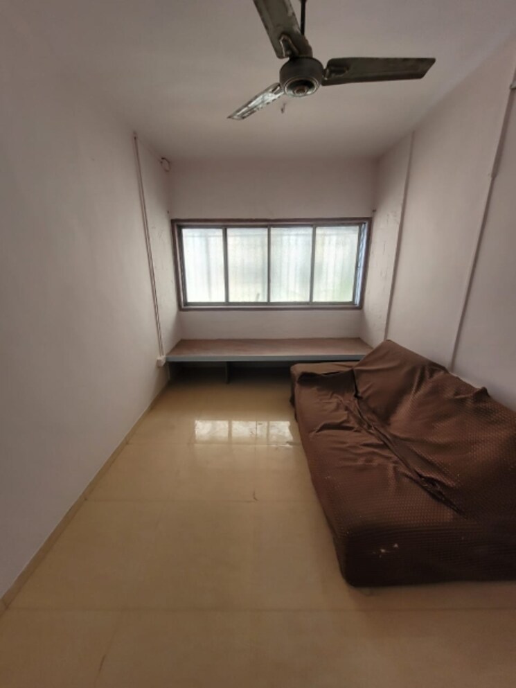 Room, goregaon west 1 Bedroom 450 Sq.Ft. Apartment In Goregaon West Mumbai 8322174
