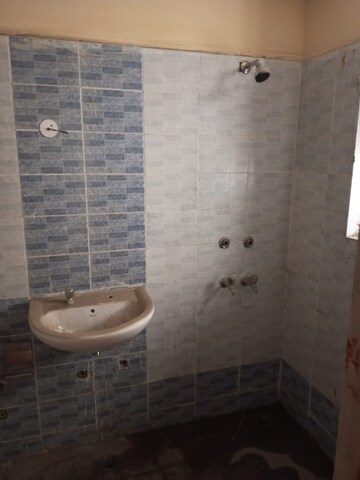 Master Bedroom in 3 BHK Apartment at HIG Apartments, Omicron I Greater Noida – for Sale