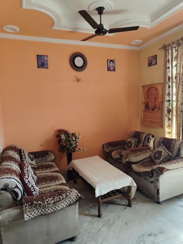 Bedroom in 2 BHK Builder Floor at Sector 6 – for Rent