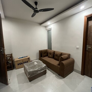 1 BHK Builder Floor For Rent in Chattarpur