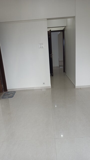 Room in 2 BHK Apartment at Kabra Aurum, Goregaon West – for Rent