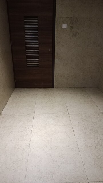 Room in 2 BHK Apartment at Kabra Aurum, Goregaon West – for Rent