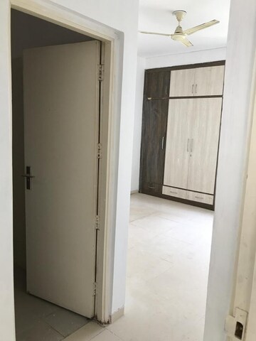 Room in 3 BHK Builder Floor at Vatika Primrose Floors, Sector 82 – for Rent
