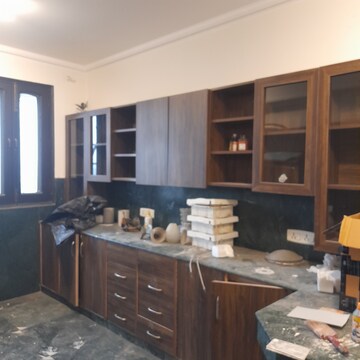 Staircase in 3 BHK Apartment at Ambience Creacions, Sector 22 – for Rent