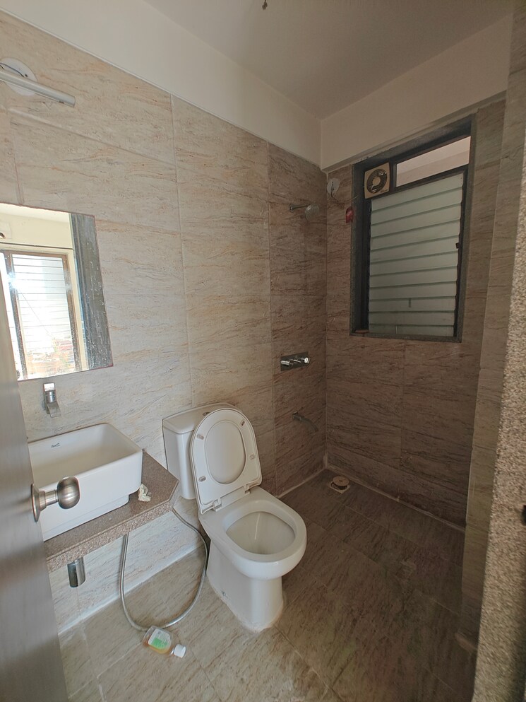 Bathroom, mahaavir-darpan 2 Bedroom 1100 Sq.Ft. Apartment In Nerul Navi Mumbai 8322332