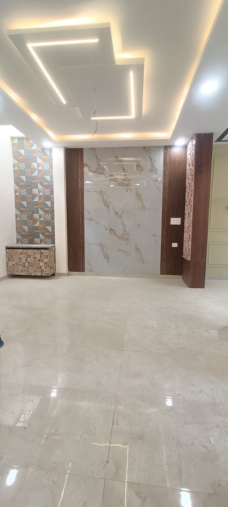 Room, gomti nagar 3 Bedroom 1645 Sq.Ft. Villa In Gomti Nagar Lucknow 8322333