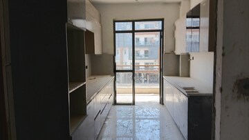 Bathroom in 4 BHK Builder Floor at Green Wood City, Sector 45 – for Sale