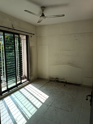 Room in 2 BHK Apartment at Mahaavir Darpan, Nerul – for Sale