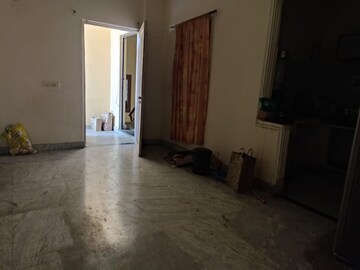 1 RK Apartment For Rent in Sector 28