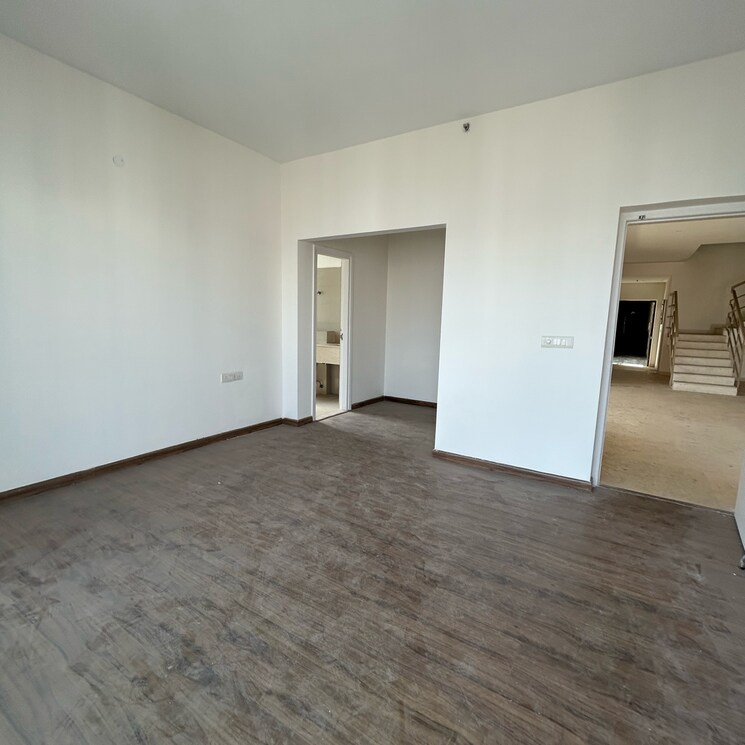 Room, emaar-the-palm-drive-the-sky-terraces 4 Bedroom 4125 Sq.Ft. Penthouse In Sector 66 Gurgaon 8322424