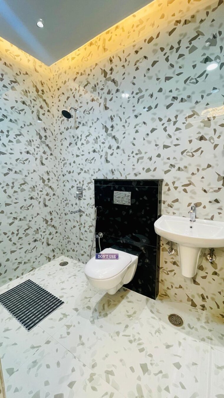 Bathroom, patiala road 3 Bedroom 1200 Sq.Ft. Apartment In Patiala Road Zirakpur 8322469