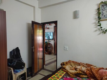 Bedroom in 2 BHK Builder Floor at Palam Vihar Residents Association, Palam Vihar – for Rent