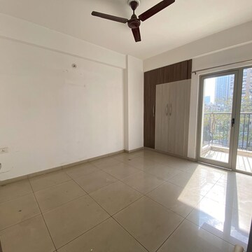 Room in 3 BHK Apartment at Nimbus The Hyde park, Sector 78 – for Rent