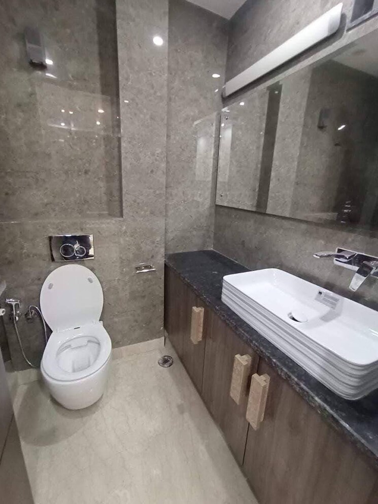 Bathroom, saket 2 Bedroom 1200 Sq.Ft. Builder Floor In Saket Delhi 8322532