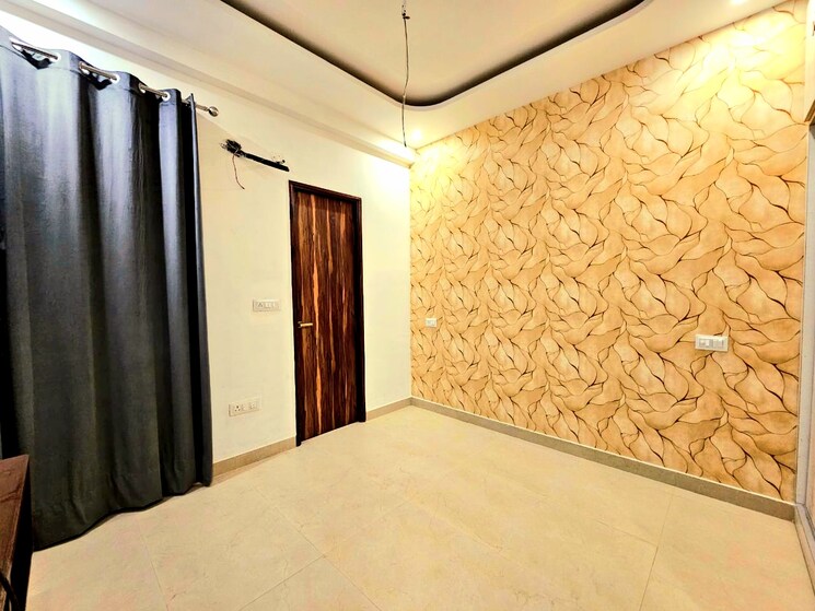 Room, peer mucchalla 3 Bedroom 1195 Sq.Ft. Builder Floor In Peer Mucchalla Zirakpur 8322609