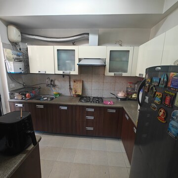 Kitchen in 3.5 BHK Apartment at GPL Eden Heights, Sector 70 – for Rent