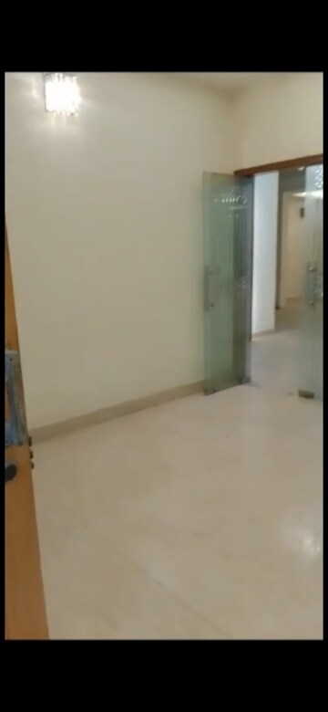 Room in 6+ BHK Independent House at Sector 31 – for Sale