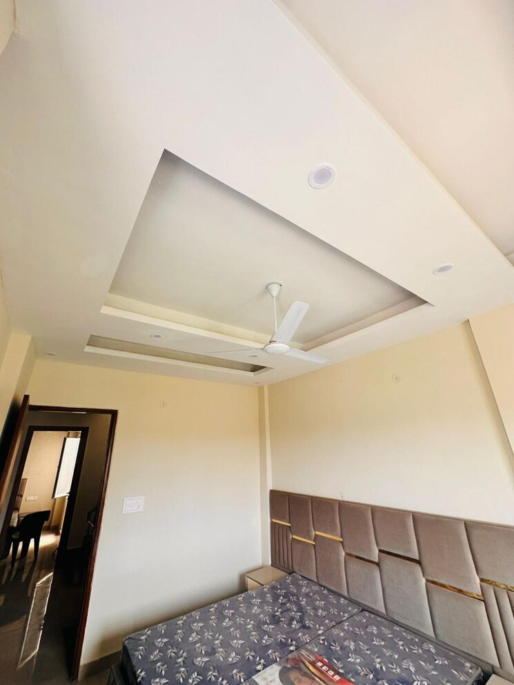 undefined, sector 16b greater noida 3.5 Bedroom 1950 Sq.Ft. Villa In Sector 16b Greater Noida Greater Noida 8322667