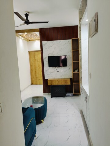 2 BHK Apartment For Rent in Signature Orchard Avenue 2, Sector 93