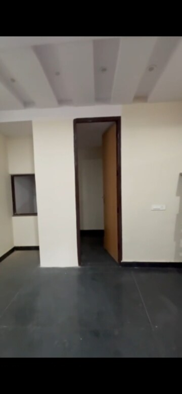 Room in 3 BHK Builder Floor at NTPC Township, Sector 33 – for Rent