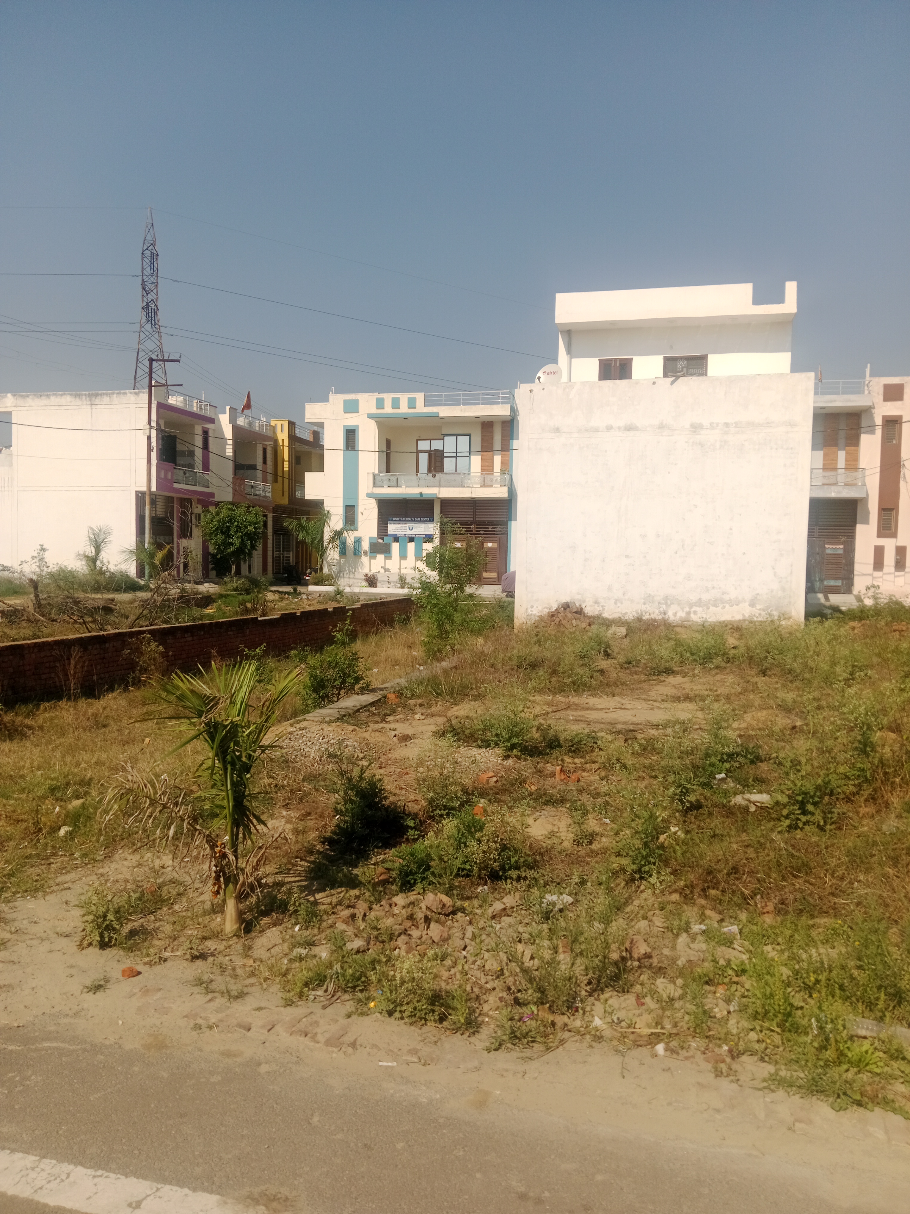 Plot For Sale in Krishna Enclave Kila Road