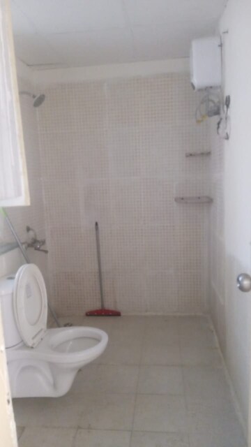 Bathroom in 3 BHK Apartment at Jaypee Greens Kosmos, Sector 134 – for Rent