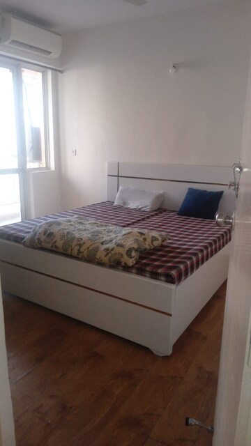 Bedroom in 3 BHK Apartment at Jaypee Greens Kosmos, Sector 134 – for Rent