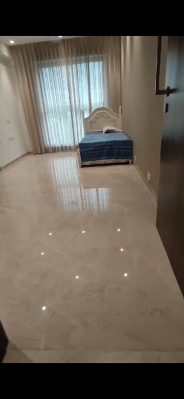 Room in 1 BHK Apartment at Hiranandani Sorrento, Powai – for Rent