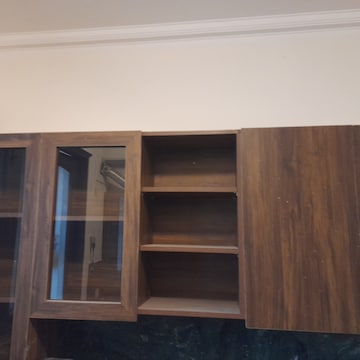 Room in 4 BHK Apartment at DLF The Belvedere Park, Sector 24 – for Rent