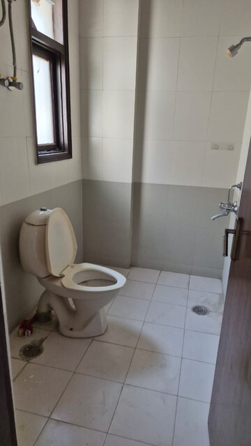 Bathroom in 3 BHK Apartment at Tarun CGHS, Sector 47 – for Rent