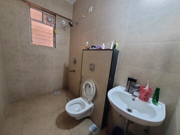 Bathroom in 3.5 BHK Apartment at Shree Balaji Infinity, Baner – for Rent
