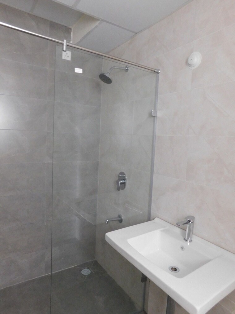 Bathroom, indis-viva-city 2 Bedroom 1457 Sq.Ft. Apartment In Kondapur Hyderabad 8322968